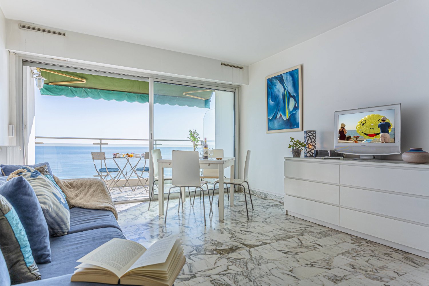 Prom 199 Grand Studio Promenade Des Anglais Vue Mer Appartement En Location A Nice My Casa