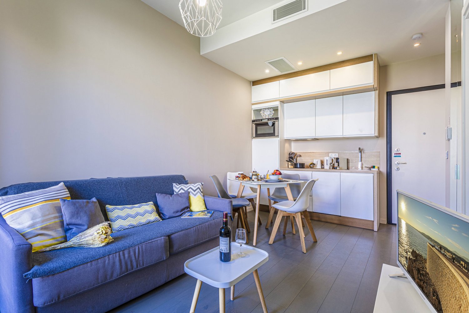 GAMBETTA 33D Nice Apartment in City Center Near the Beach - Main Image