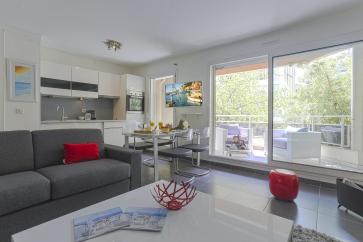 POSTES 322 C · Joli 2 pièces en plein centre - Terrasse - Clim