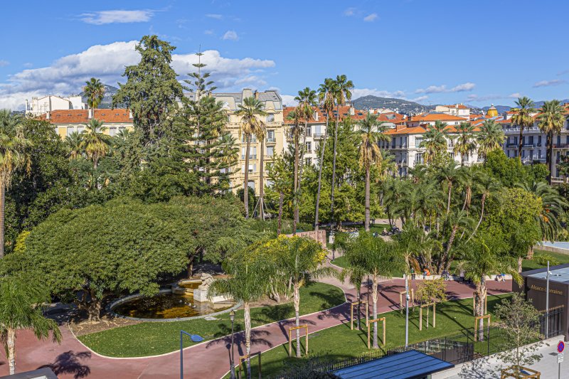 VICTOR HUGO · Magnifique Appartement - Vue dégagée sur jardin