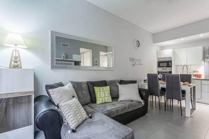 DANTE 10 · Bellissimo appartamento con 1 camera da letto - Vicino alla spiaggia