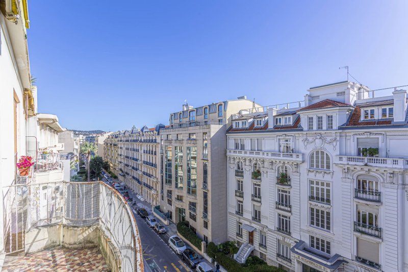 FLEURS 22 · Bel appartement moderne - Centre-ville - Terrasse