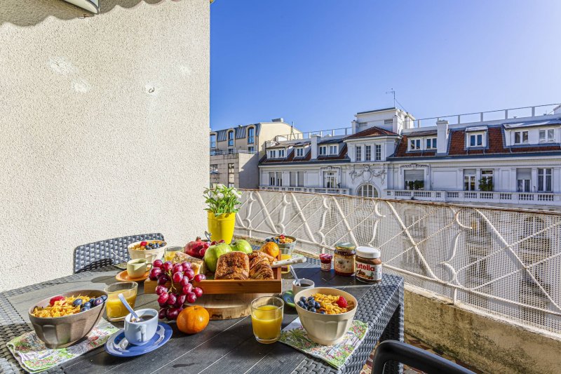 FLEURS 22 · Bel appartement moderne - Centre-ville - Terrasse