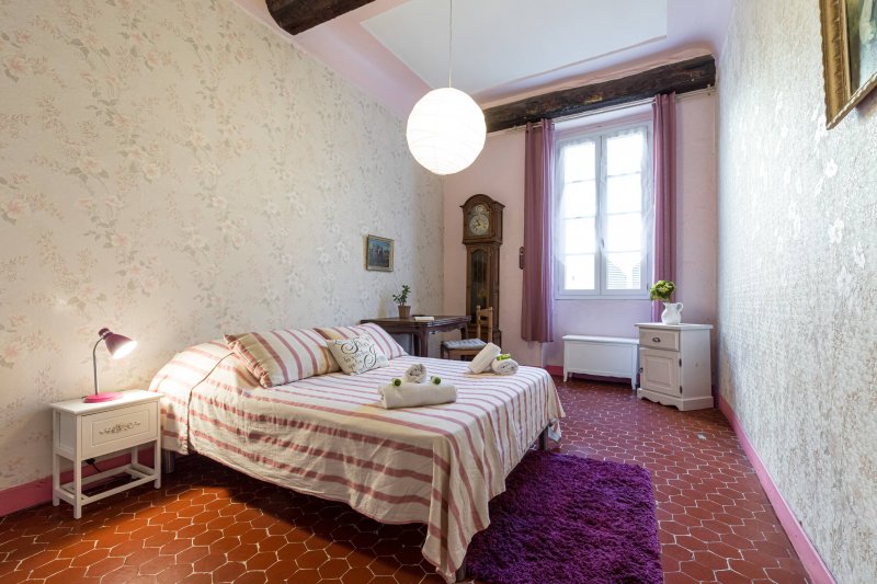 POISSONNERIE - OLD TOWN - Spacious Apartment - 2 Big Bedrooms