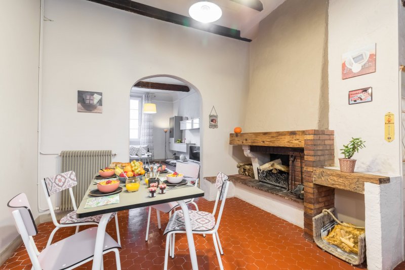 POISSONNERIE - OLD TOWN - Spacious Apartment - 2 Big Bedrooms