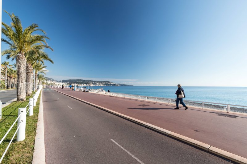 PROM 92 - PROMENADE DES ANGLAIS - Localisation de rêve