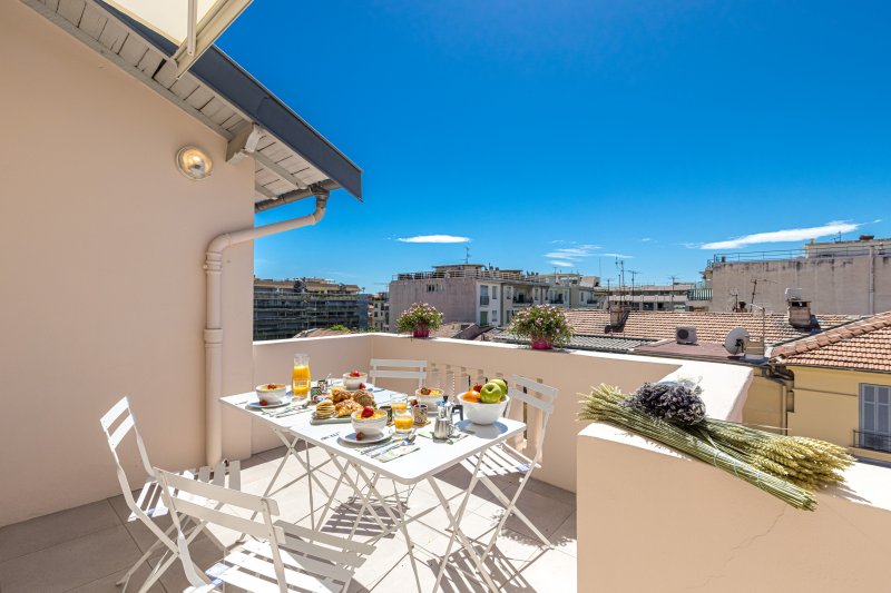 SPITALIERI - Sunny Terrace with view - New Apartment 