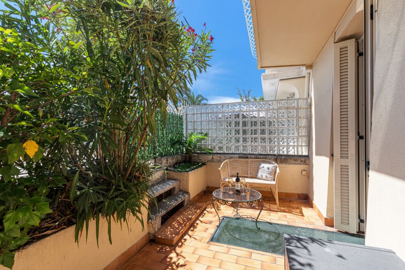 Ponchette - Rare Independent House - Promenade Des Anglais!