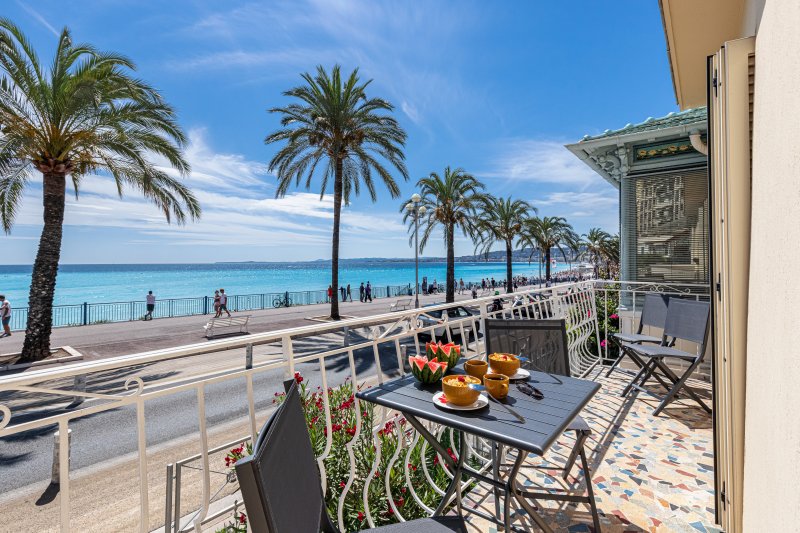 Ponchette - Rare Independent House - Promenade Des Anglais!