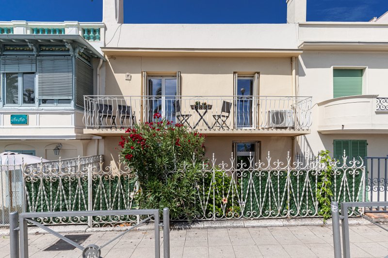 Ponchette - Rare Independent House - Promenade Des Anglais!