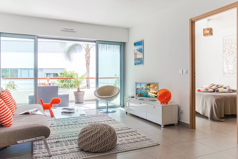 WHITE PEARL - 1 BEDROOM APARTMENT - TERRACE - PARKING