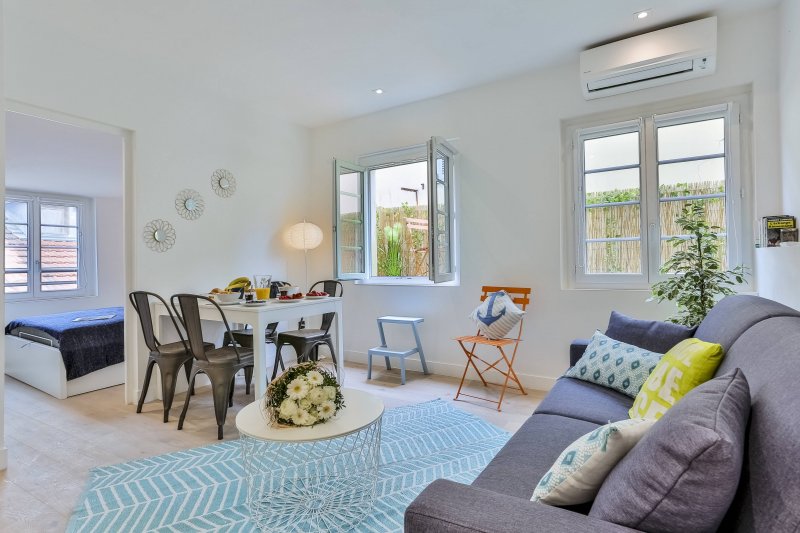 Place Garibaldi - 2 bedrooms apartment - A/C